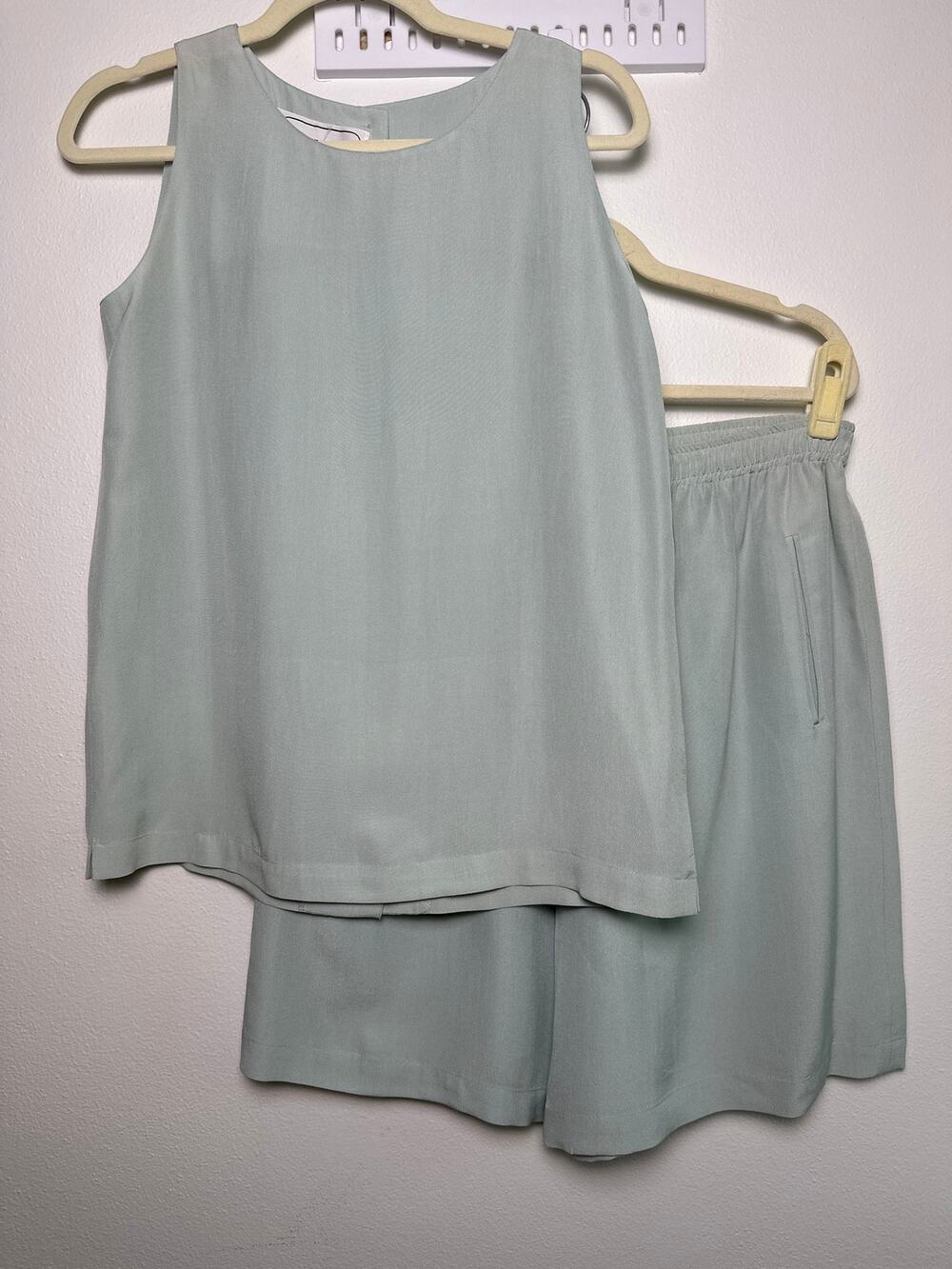 Vtg Adrienne Vittadini 100% Silk 2-Piece Tank & Shorts Set Seafoam | Sz S/M/L